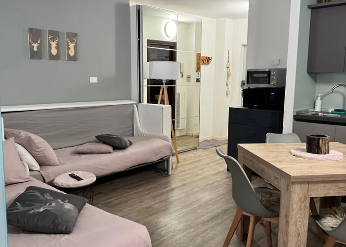 La Finestra Sulla Montagna Pila (Valle d'Aosta)